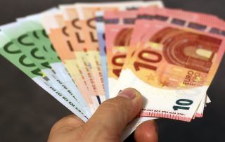 Valitsus kiitis heaks koroonaviiruse mojul raskustesse sattunud tooandjate ja tootajate toetamise meetme.